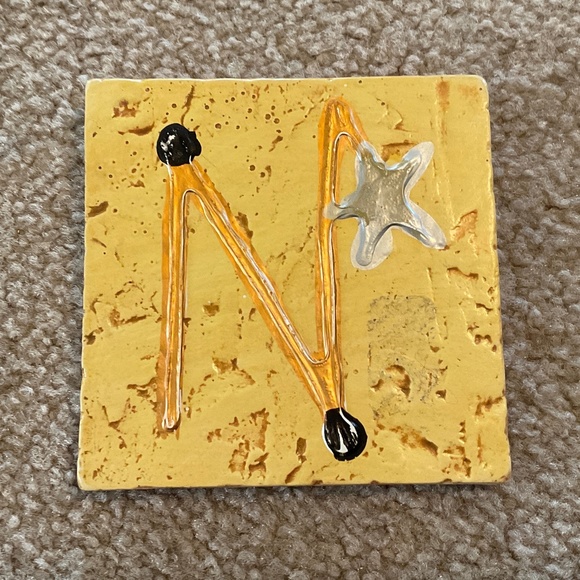 letter plaque N, 4 x 4, ceramic - Picture 1 of 3